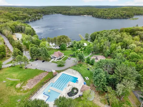 110 Ledgeview Drive Other PA 18428
