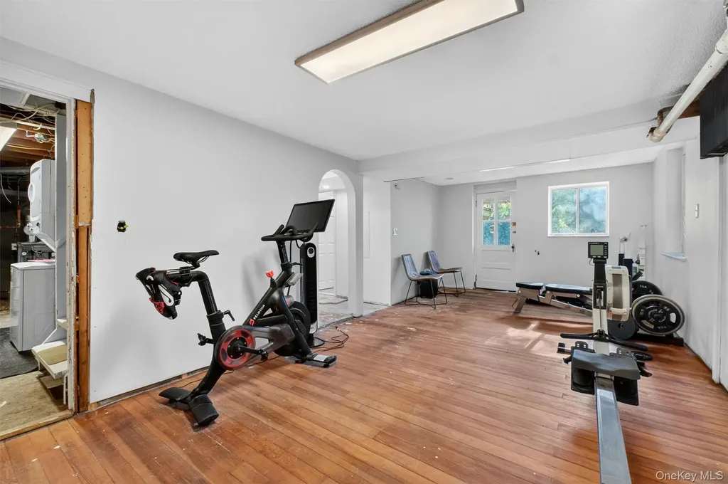 51 Lake Drive Lake Peekskill NY 10537