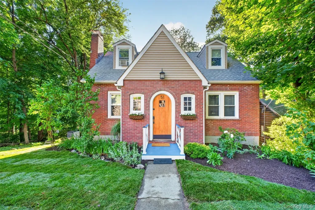 51 Lake Drive Lake Peekskill NY 10537