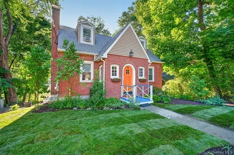 51 Lake Drive Lake Peekskill NY 10537