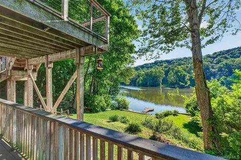 51 Lake Drive Lake Peekskill NY 10537