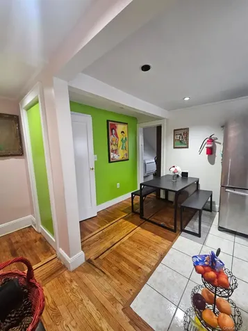 114-52 205th Street Saint Albans NY 11412