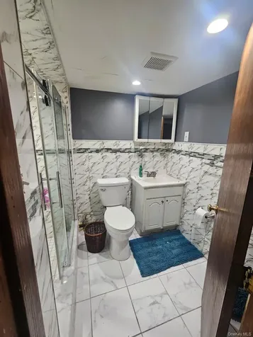 114-52 205th Street Saint Albans NY 11412
