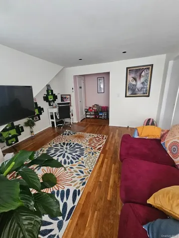 114-52 205th Street Saint Albans NY 11412