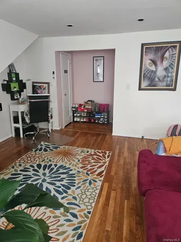 114-52 205th Street Saint Albans NY 11412