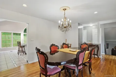 623 Cardinal Road Cortlandt Manor NY 10567
