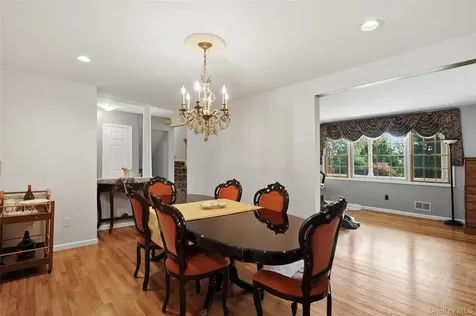 623 Cardinal Road Cortlandt Manor NY 10567