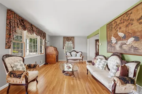 623 Cardinal Road Cortlandt Manor NY 10567