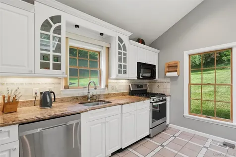 623 Cardinal Road Cortlandt Manor NY 10567