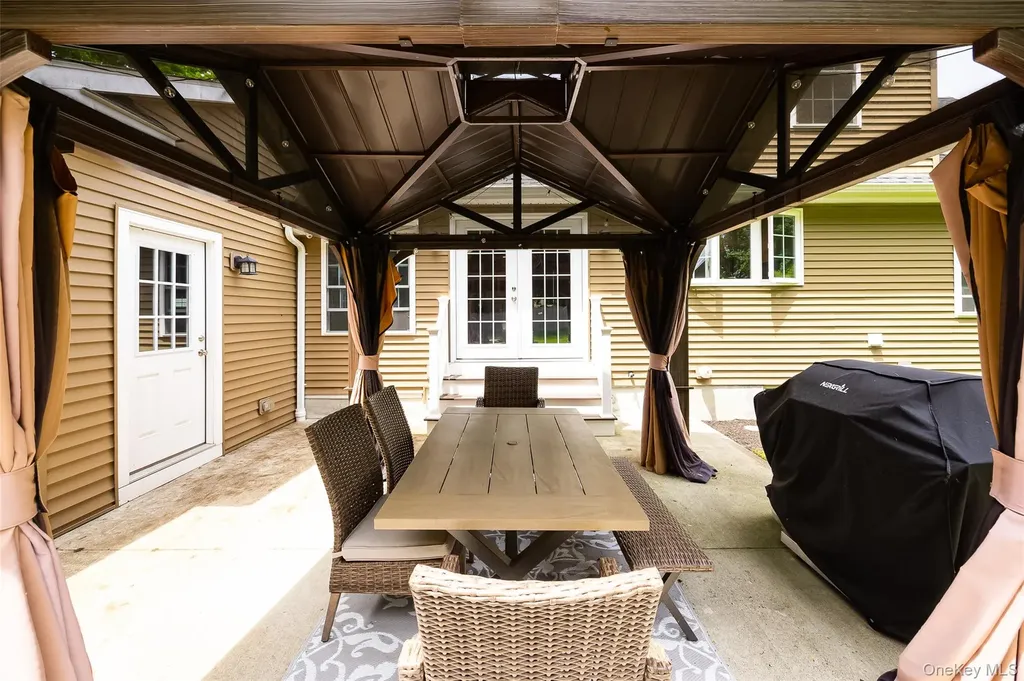56 Florence Avenue Fishkill NY 12524