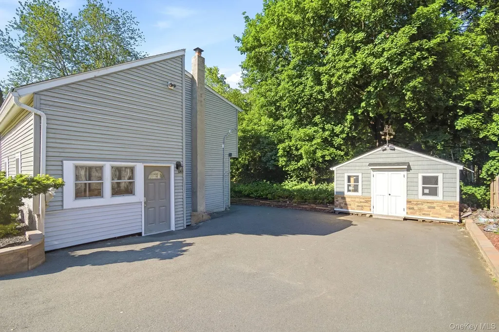 132 Mountain View Drive Holmes NY 12531