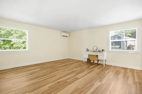 132 Mountain View Drive Holmes NY 12531