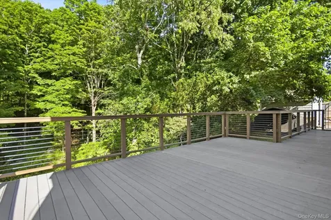 132 Mountain View Drive Holmes NY 12531