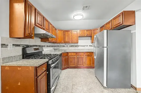102-42 86th Road Richmond Hill NY 11418