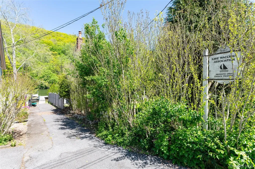 53 Cove Road South Salem NY 10590