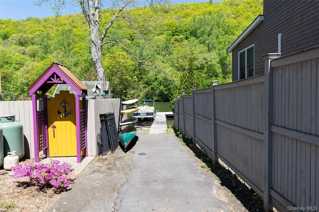 53 Cove Road South Salem NY 10590