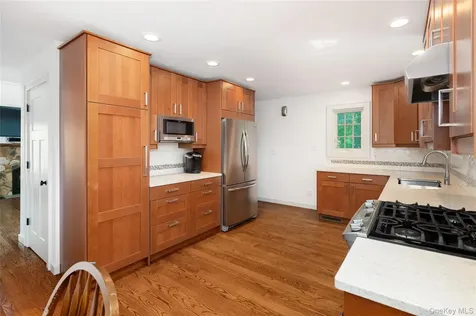 53 Cove Road South Salem NY 10590