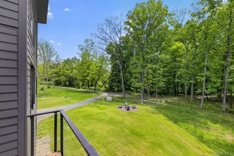 739 Old Post Road New Paltz NY 12561