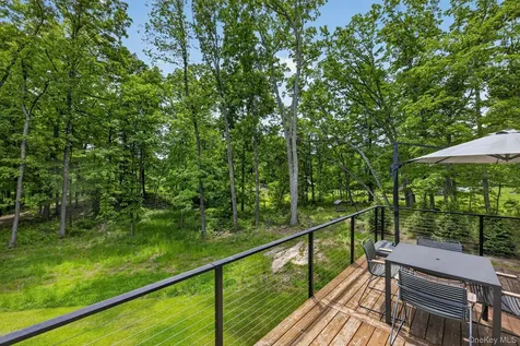 739 Old Post Road New Paltz NY 12561