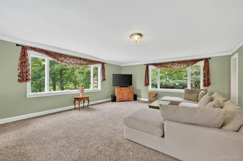 8 Mountain Brook Road Cornwall NY 12518
