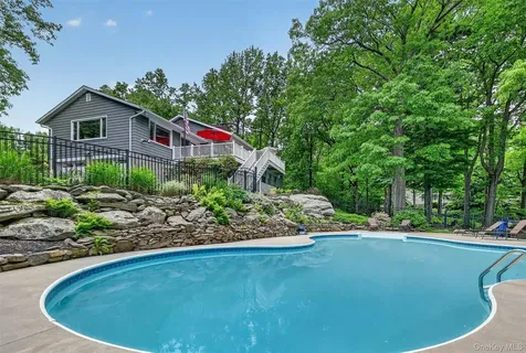 8 Mountain Brook Road Cornwall NY 12518