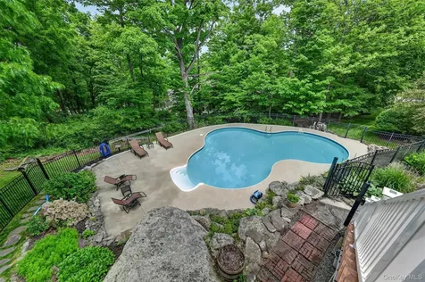 8 Mountain Brook Road Cornwall NY 12518