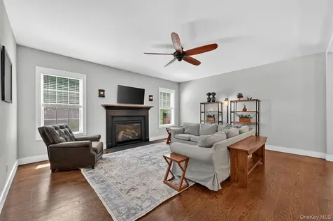 220 Bay View Avenue Cornwall On Hudson NY 12520