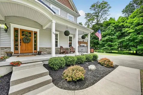 220 Bay View Avenue Cornwall On Hudson NY 12520