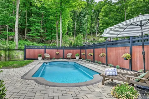 220 Bay View Avenue Cornwall On Hudson NY 12520