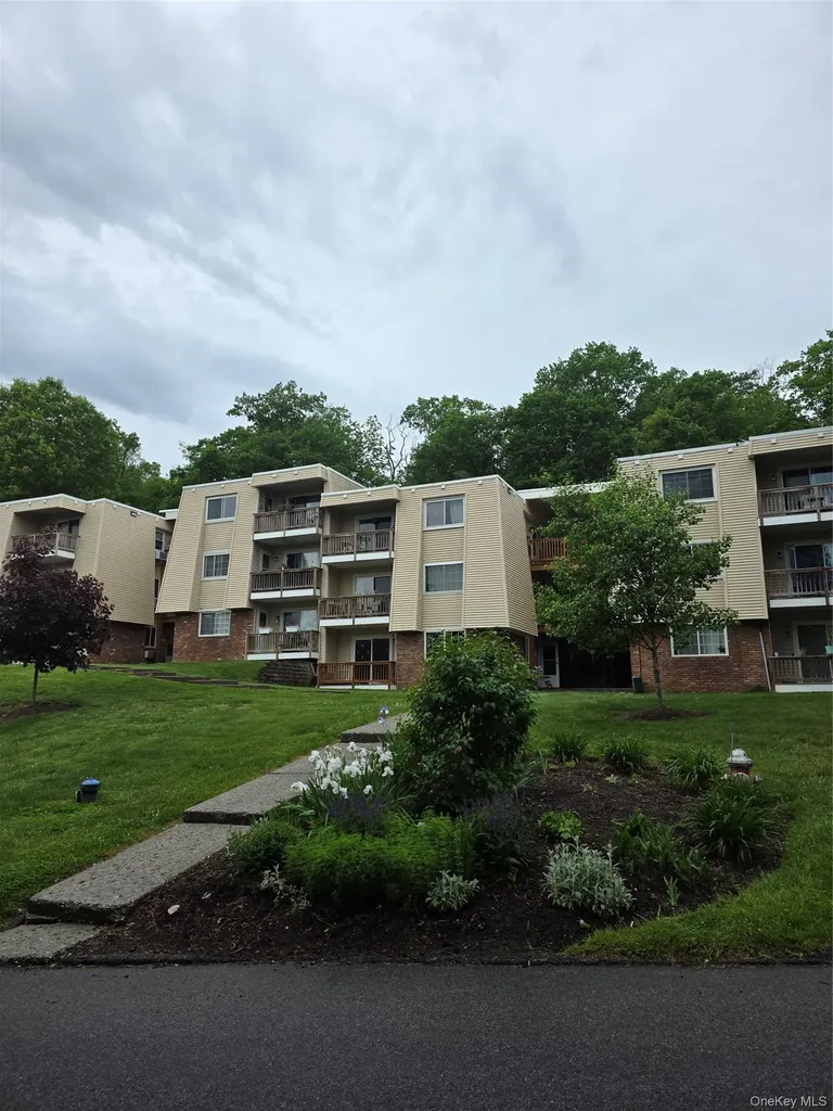 234 Fox Run Lane Carmel NY 10512