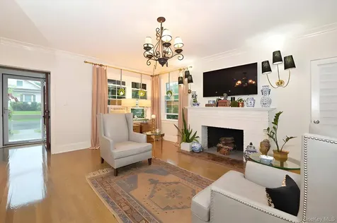 32 Franklin Avenue Sea Cliff NY 11579