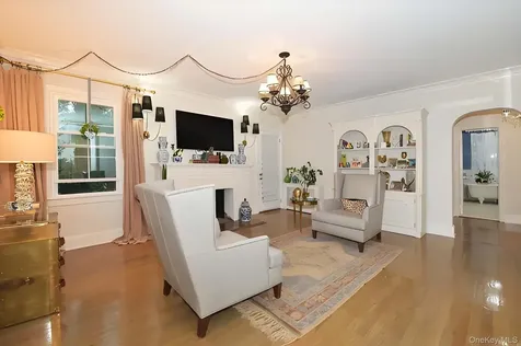 32 Franklin Avenue Sea Cliff NY 11579