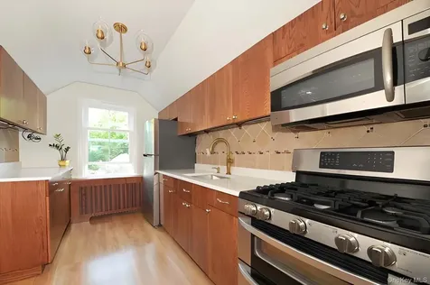 32 Franklin Avenue Sea Cliff NY 11579