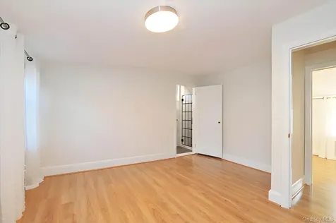 32 Franklin Avenue Sea Cliff NY 11579