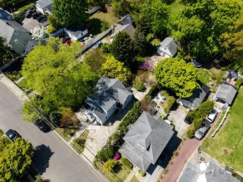 32 Franklin Avenue Sea Cliff NY 11579
