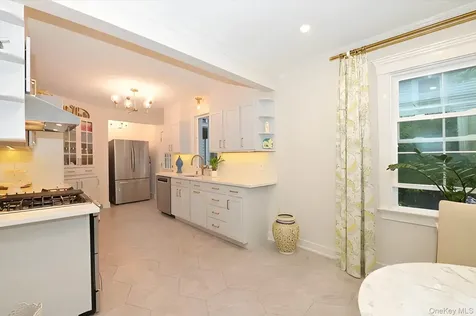 32 Franklin Avenue Sea Cliff NY 11579