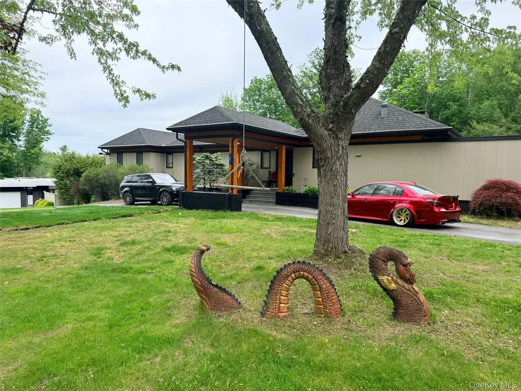 67 Lakeland Drive South Fallsburg NY 12779