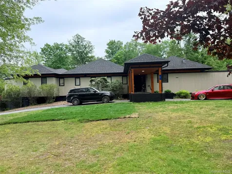 67 Lakeland Drive South Fallsburg NY 12779