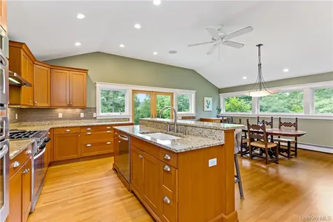 52 Old Manitou Road Garrison NY 10524