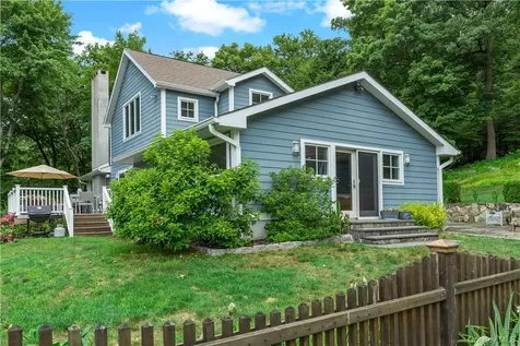 52 Old Manitou Road Garrison NY 10524