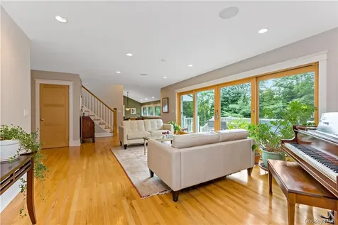 52 Old Manitou Road Garrison NY 10524