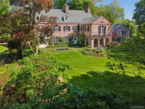 1384 Park Lane Pelham NY 10803