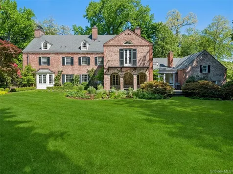1384 Park Lane Pelham NY 10803