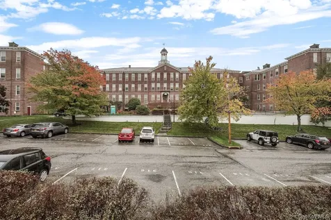 1701 Crompond Road Peekskill NY 10566