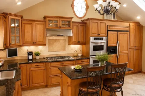 852 Densfield Road West Babylon NY 11704