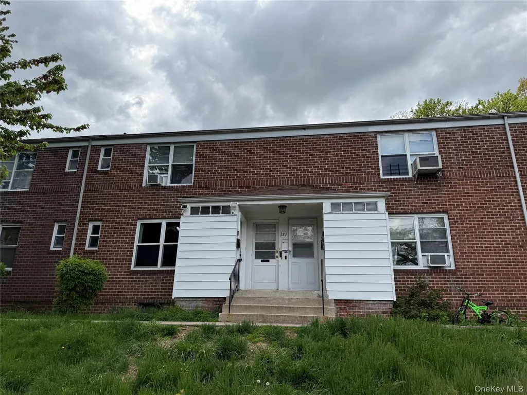 219 Rumsey Road Yonkers NY 10705