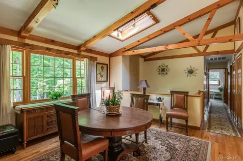 956 Pumpkin Lane Clinton Corners NY 12514