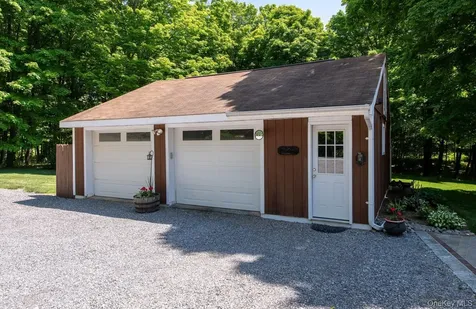 956 Pumpkin Lane Clinton Corners NY 12514