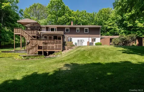 956 Pumpkin Lane Clinton Corners NY 12514