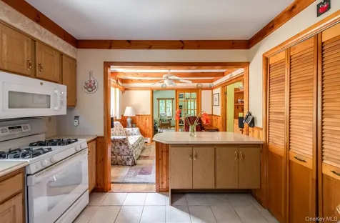 956 Pumpkin Lane Clinton Corners NY 12514